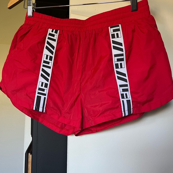 Shorts - Picture 2 of 6